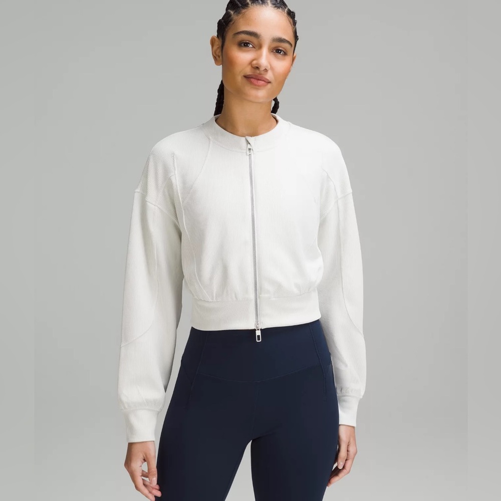 Lululemon Softstreme Cropped Jacket 10 Ribbed